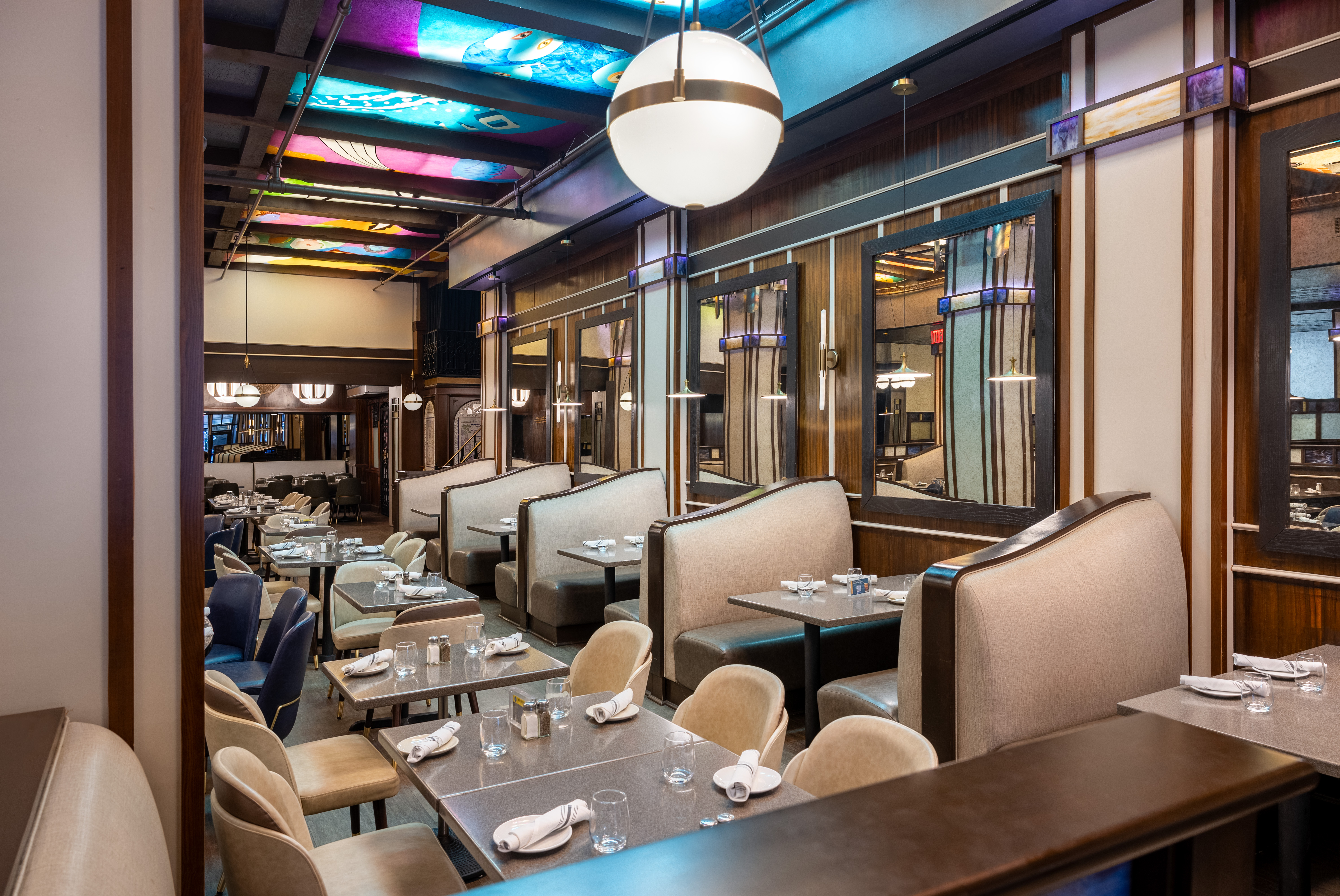 Mr. Broadway Midtown overall seating