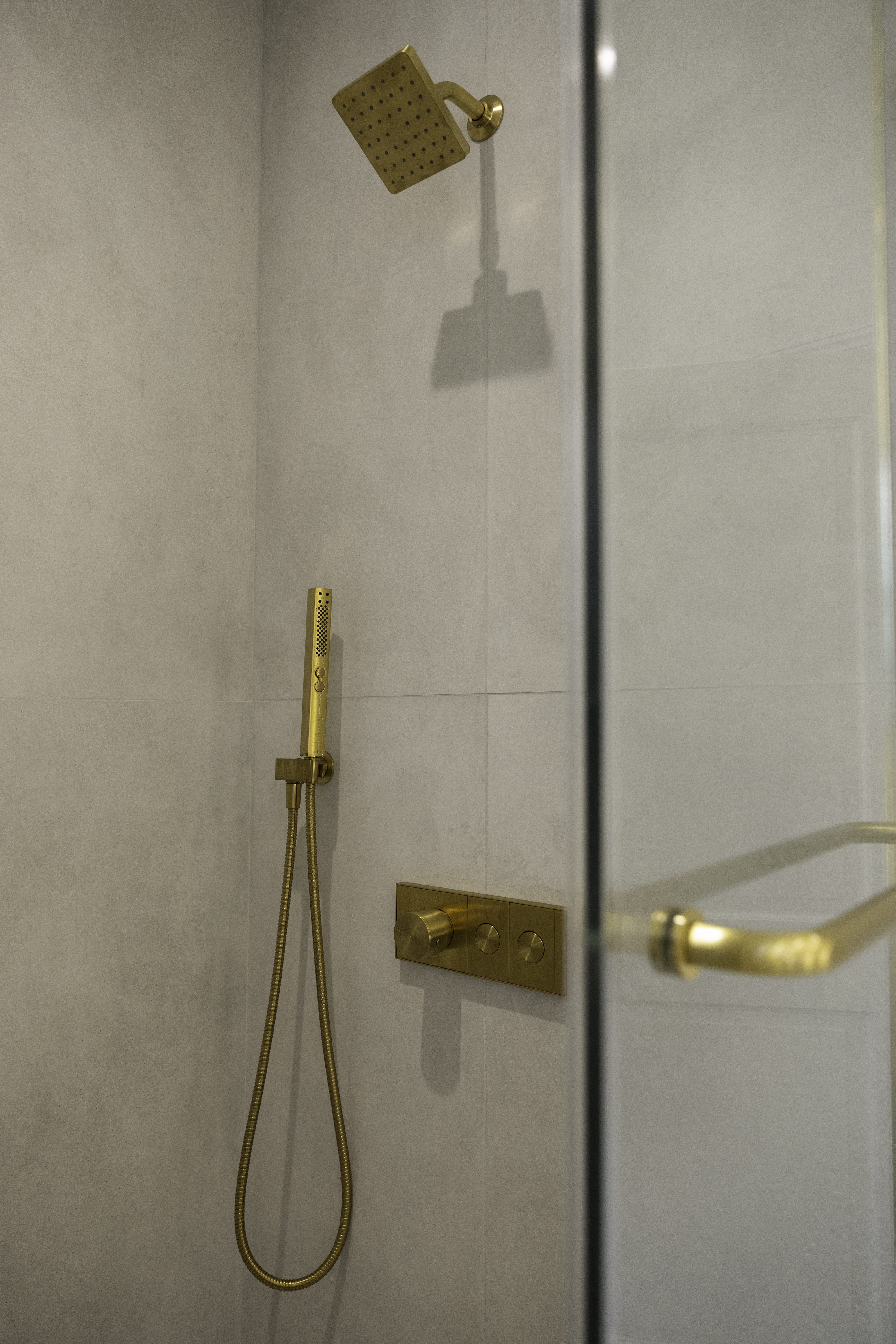 UES Apartment — Shower Detail